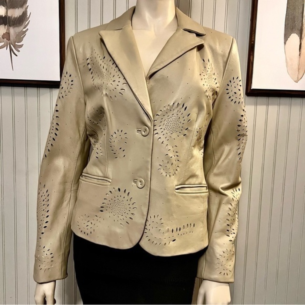 Pamela McCoy Leather Perforated Floral Laser Cut Out Tan Fitted Blazer Single